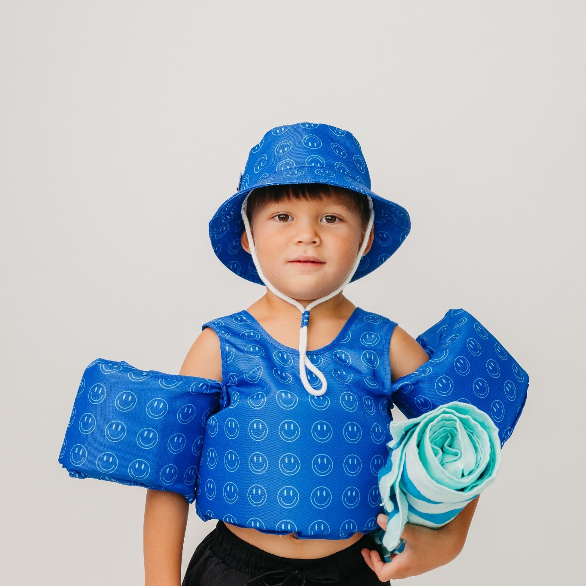 The Bucket Hat (All Smiles Blue)