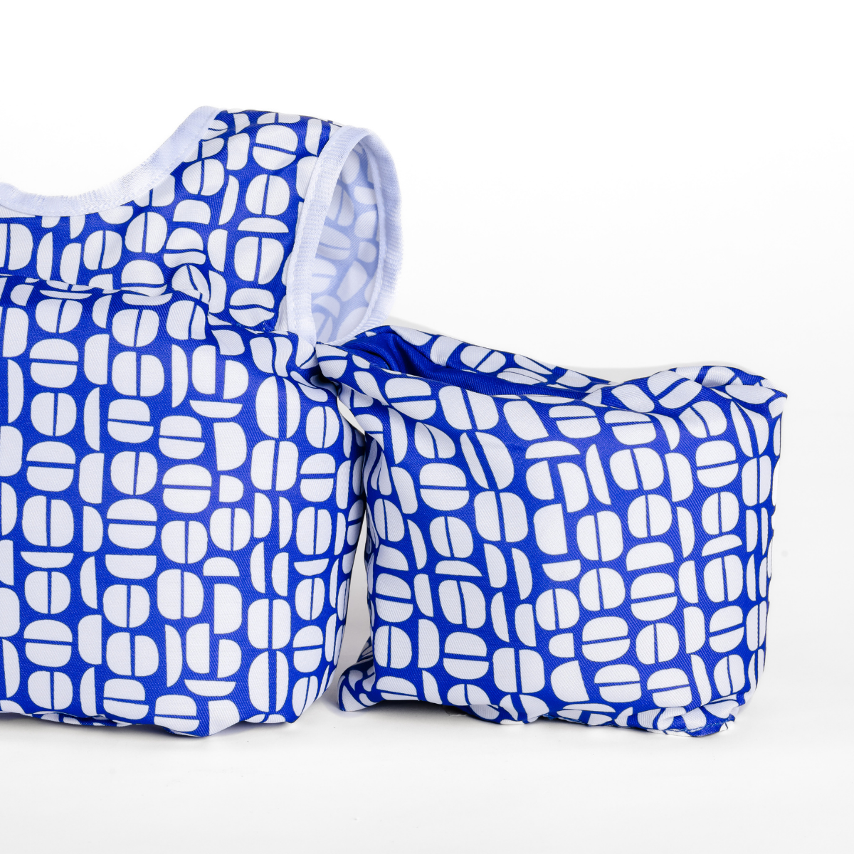 Water wings deals with chest float